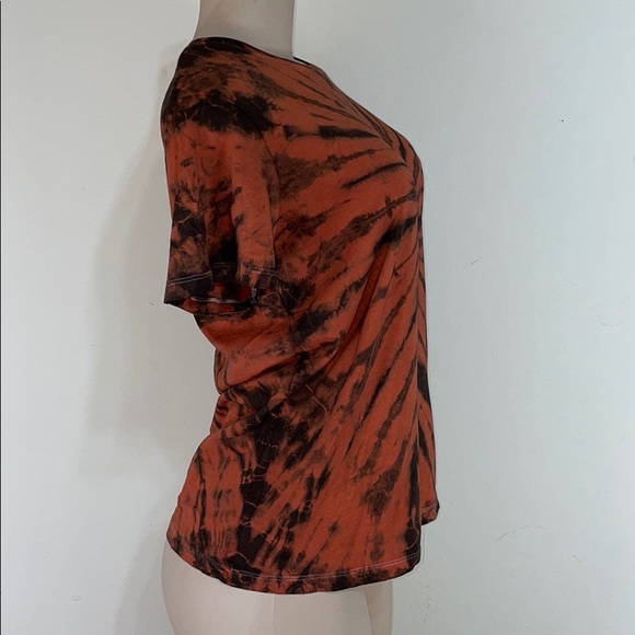Black Orange Tye Dye T-Shirt - Picture 9 of 13